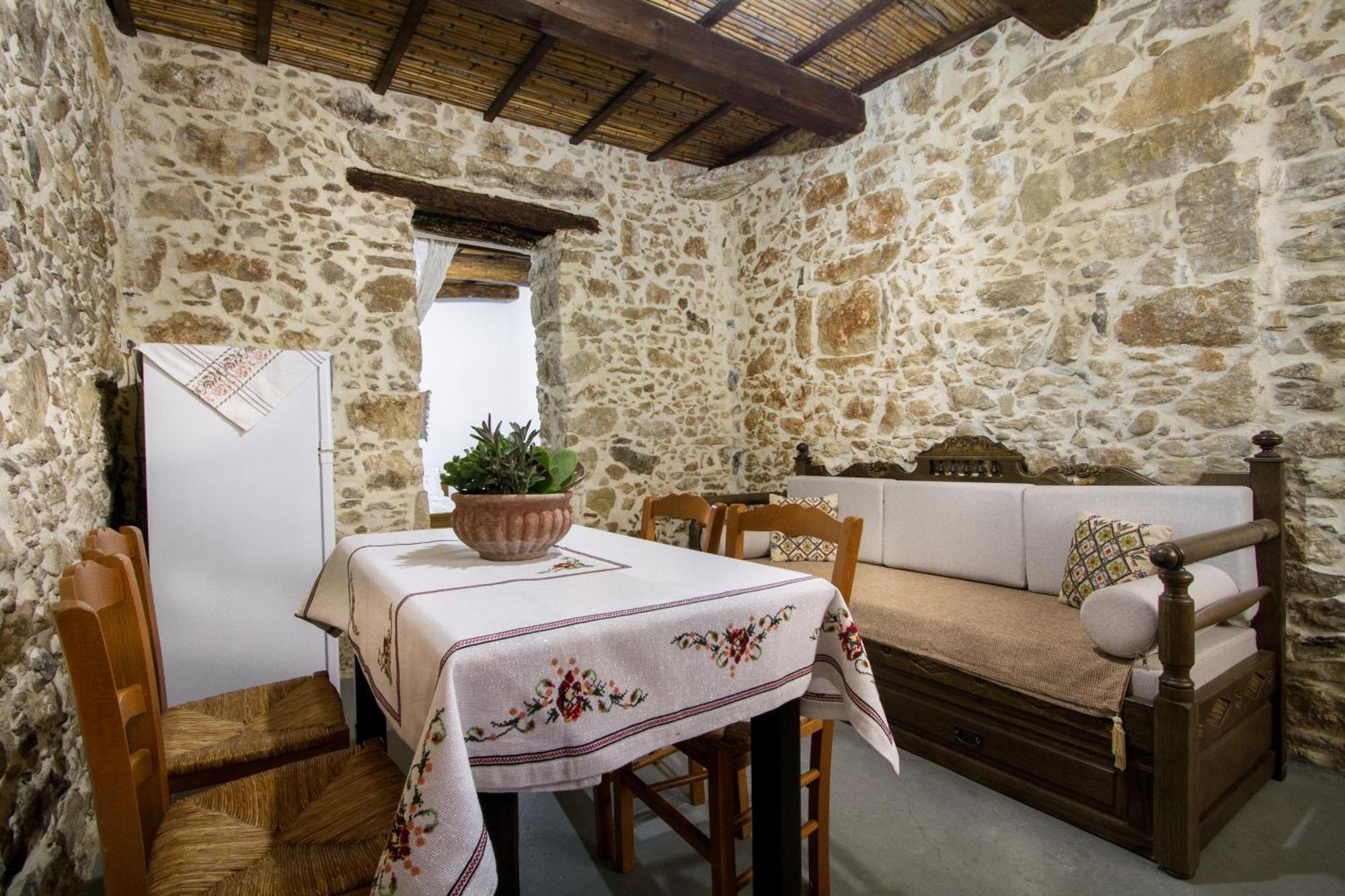 דירות Dhrapaniás Sofiana'S Garden Retreat With Private Pool מראה חיצוני תמונה